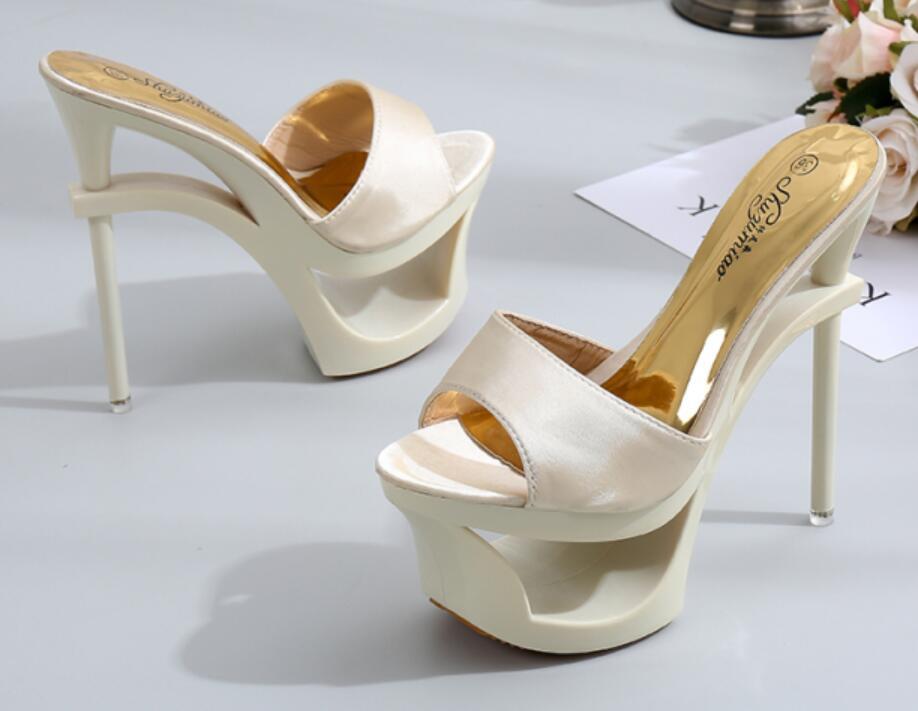 Women's Diamond Chiffon Floral Decorations Waterproof Platform Sandals