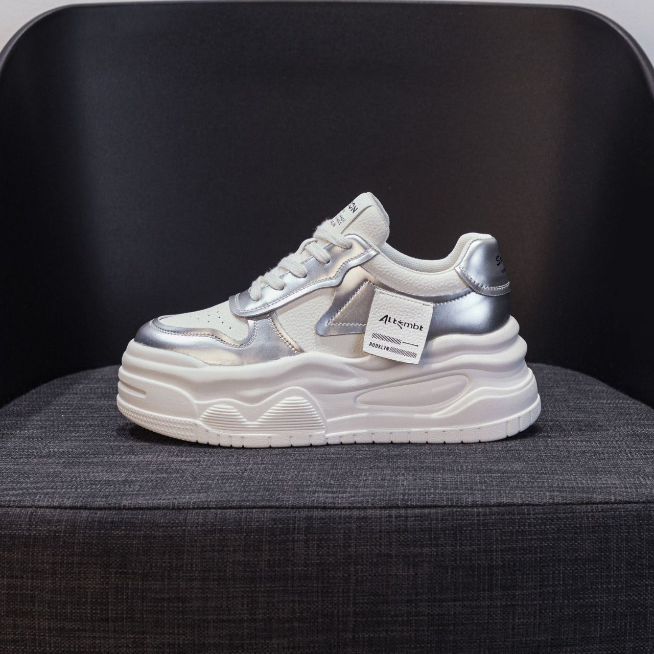 Women's Head White Stitching Platform Sports Leisure Casual Shoes