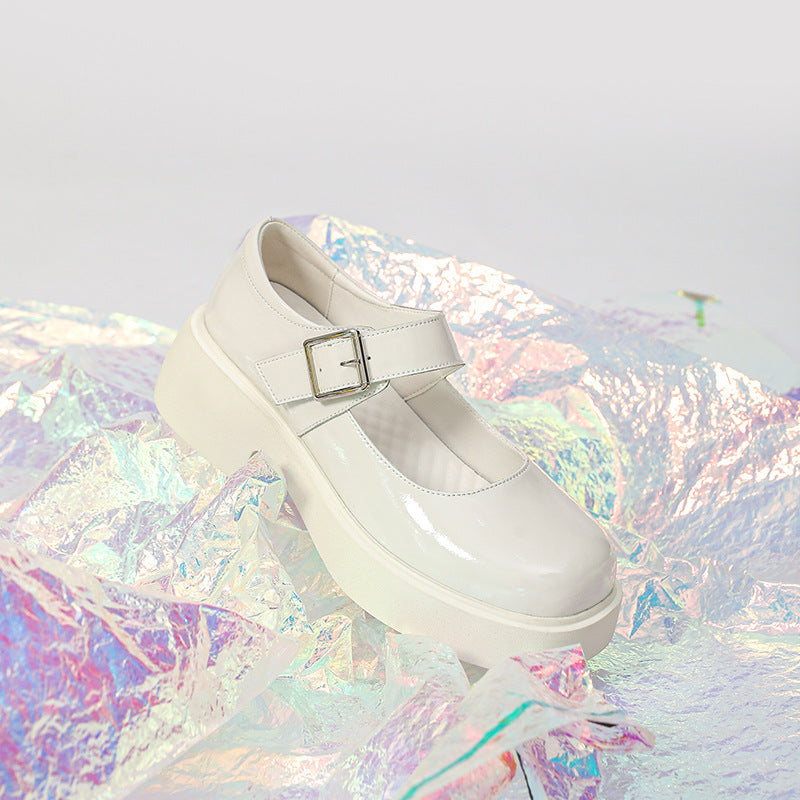 Women's Early Spring Low-cut Buckled Chunky Small Leather Shoes