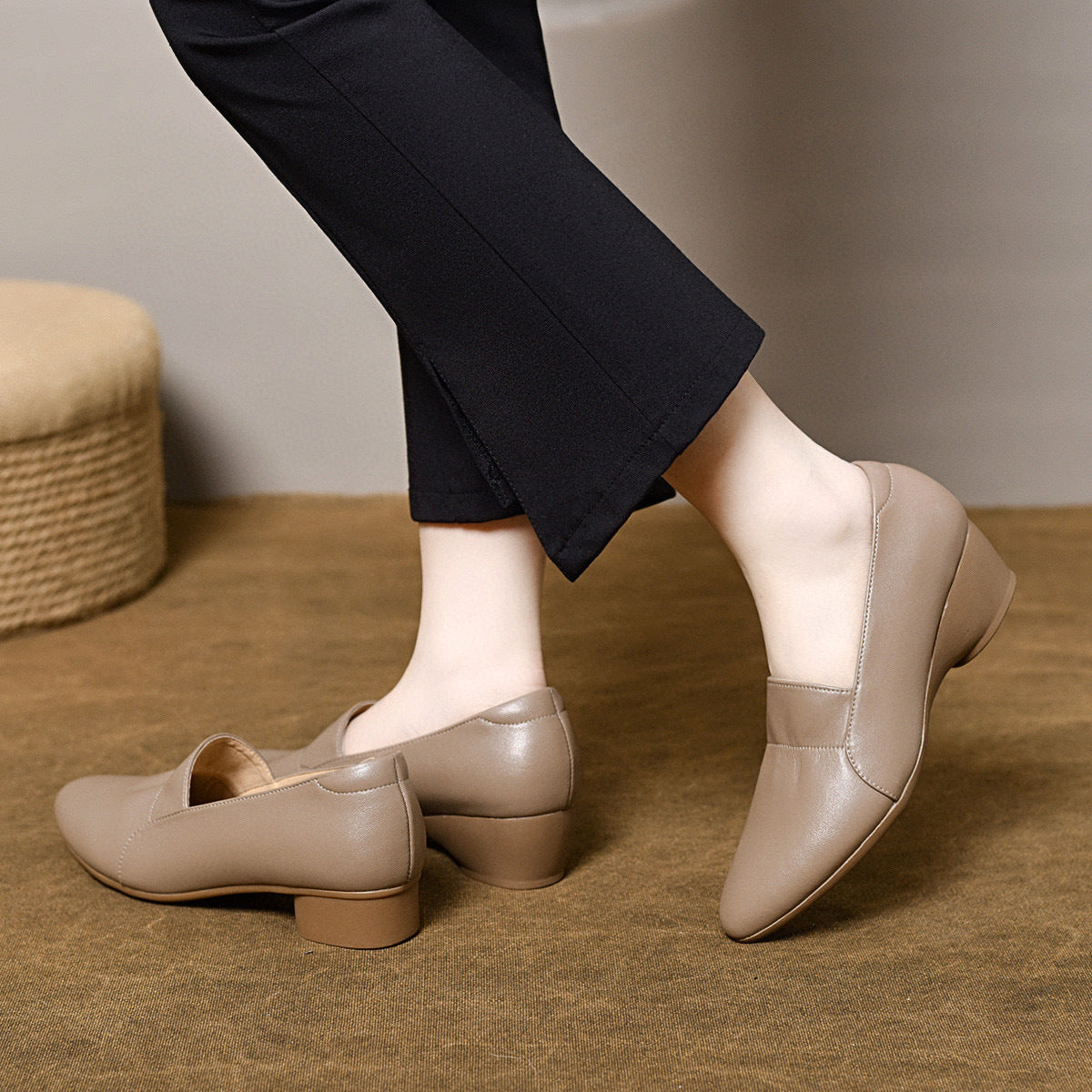Women's Pointed Toe Spring Low Mouth Ruffles Loafers
