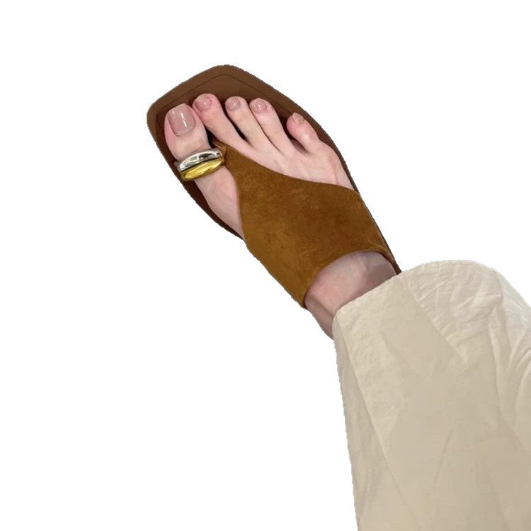 Women's Version Vintage Suede Metal Toe Covering Flip-flops Sandals