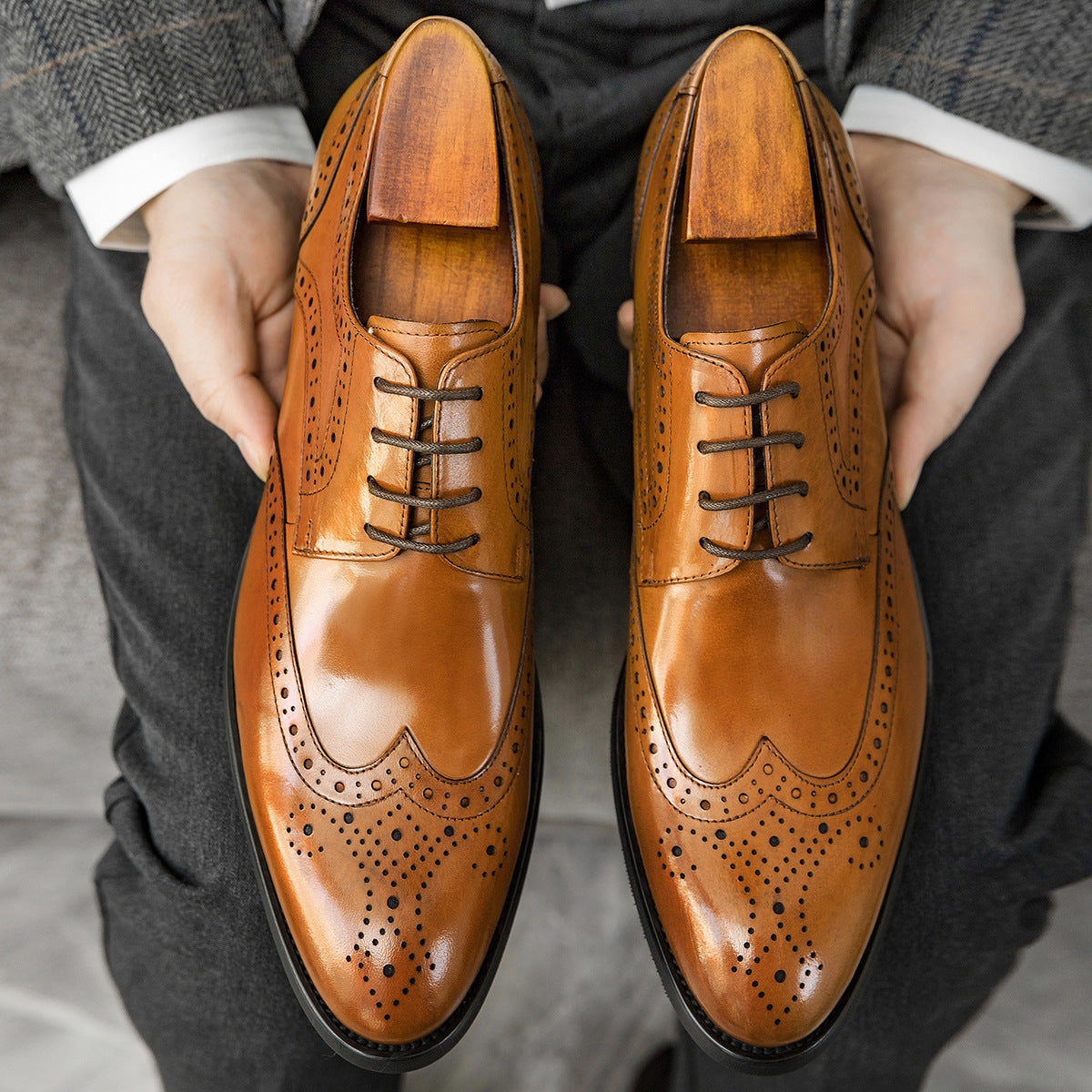Men's Brogue Business British Carved Wedding Leather Shoes