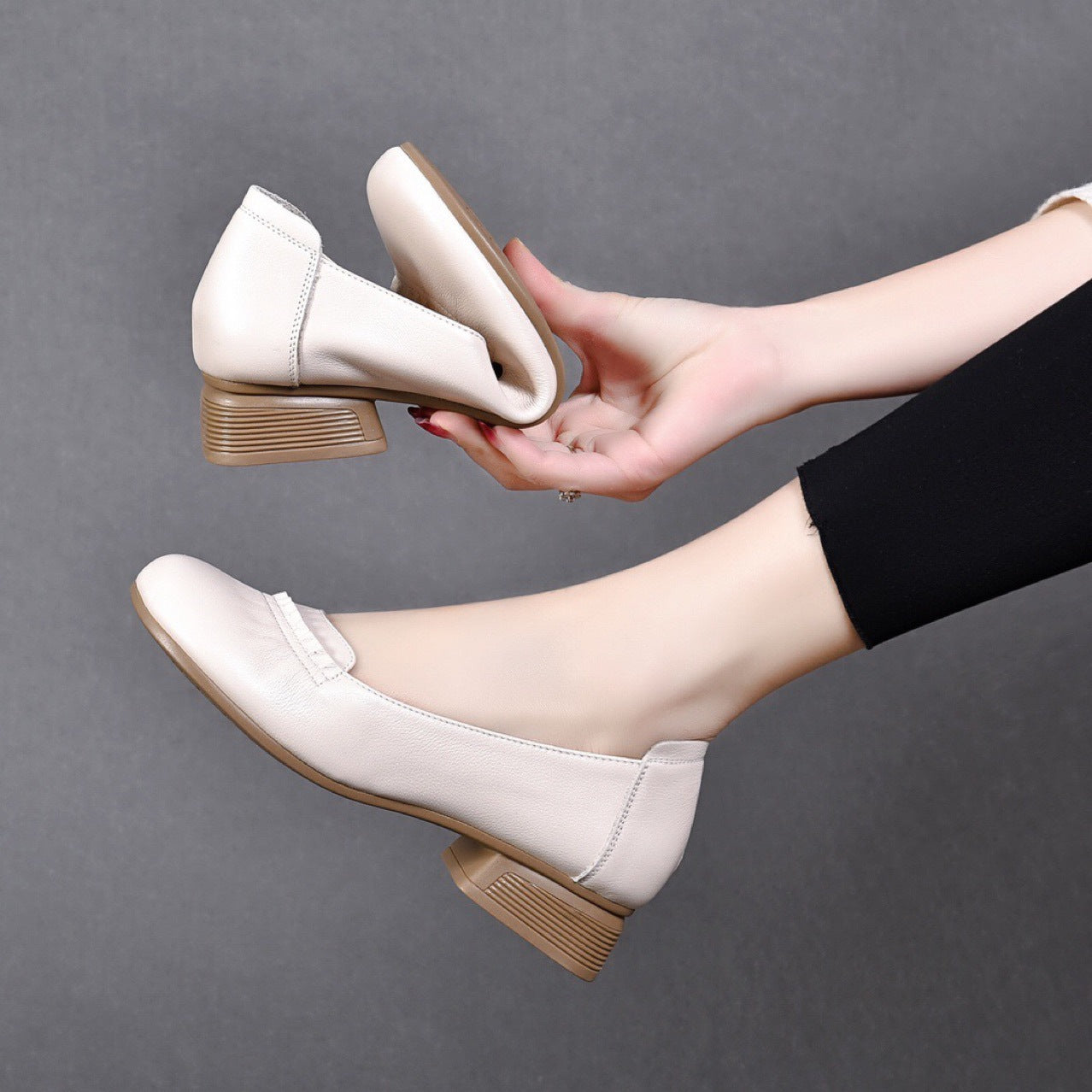 Women's Head Genuine Low-cut Granny Spring Soft Bottom Casual Shoes