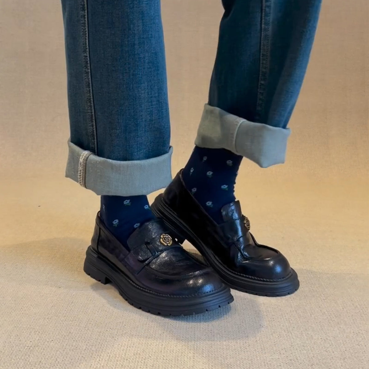 Version Retro Camellia Chunky Female Round Loafers