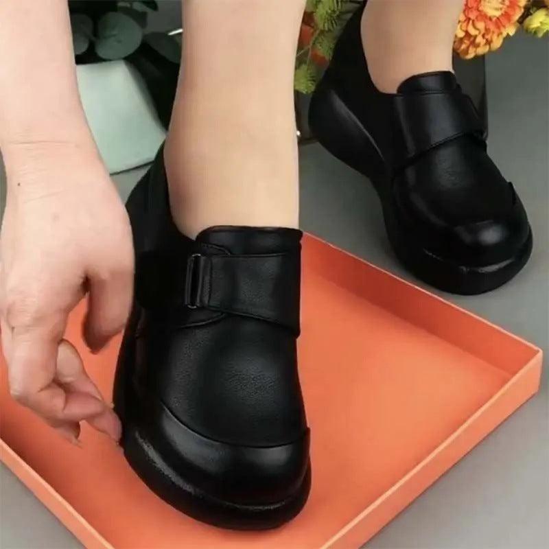 Women's Autumn Soft Platform Bottom Mom Retro Casual Shoes