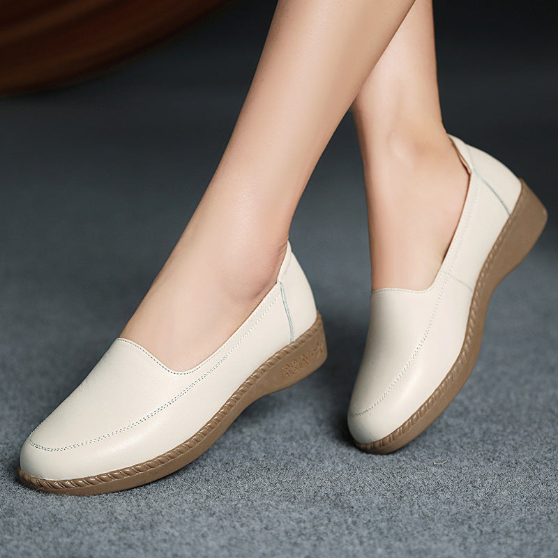 Women's Spring Comfortable Flat Elderly Soft Soles Casual Shoes