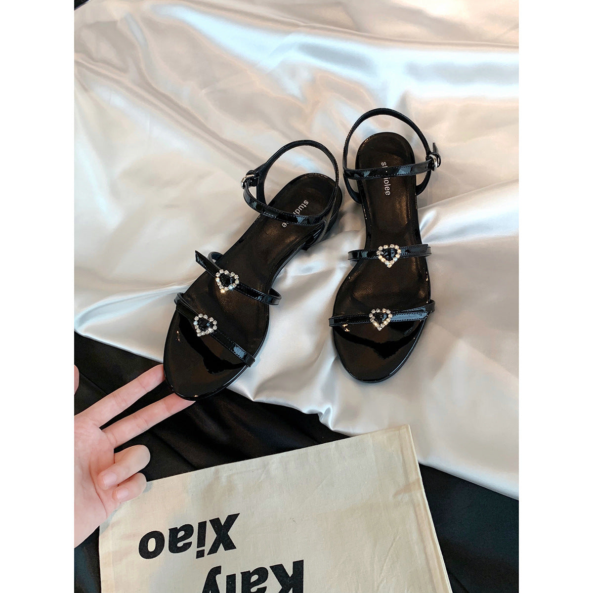 Women's Heart-shaped Drill Buckle Thick Flat For Sandals