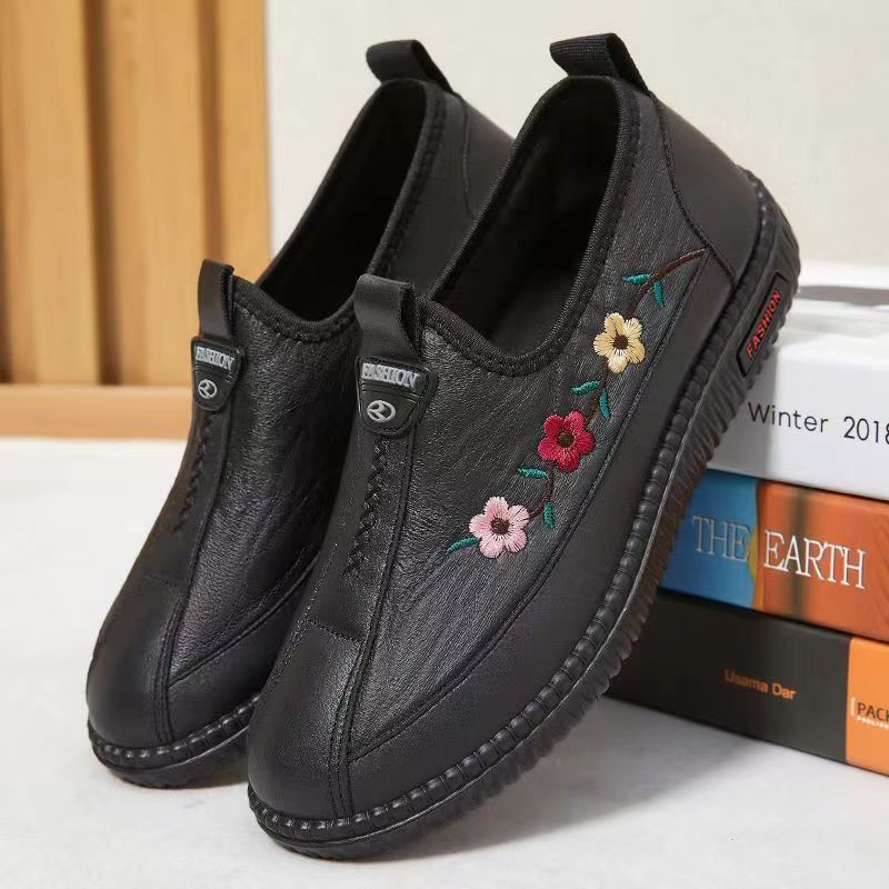 Old Cloth Soft Bottom Comfortable Slip-on Casual Shoes