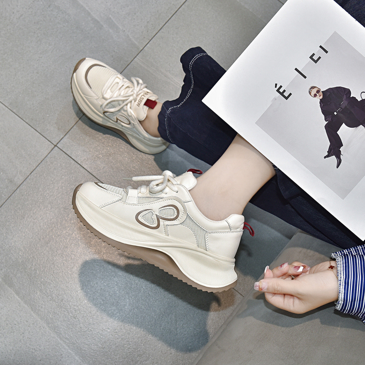 Women's Dad Korean Mesh Travel Platform Sports Sneakers
