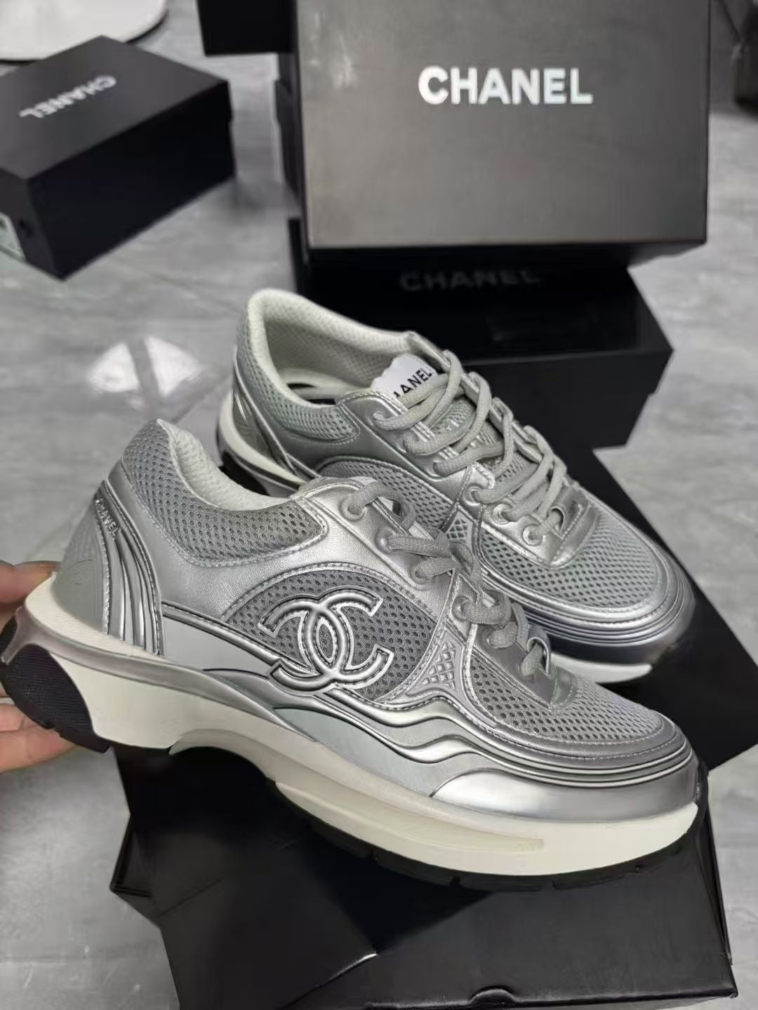 Women's Sier Horn King Mesh Low Top Platform Sneakers