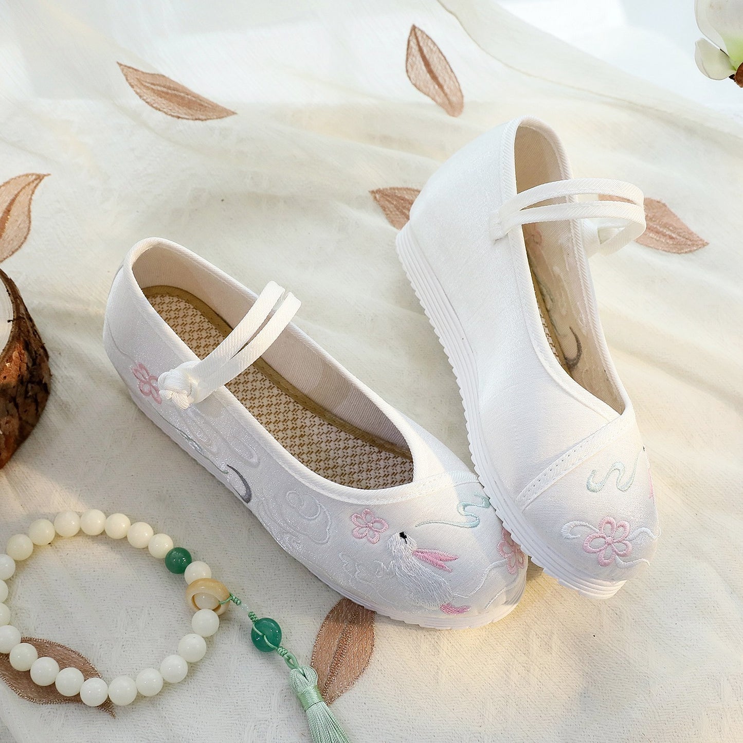 Female Han Costume With Cheongsam Embroidered Soft Casual Shoes