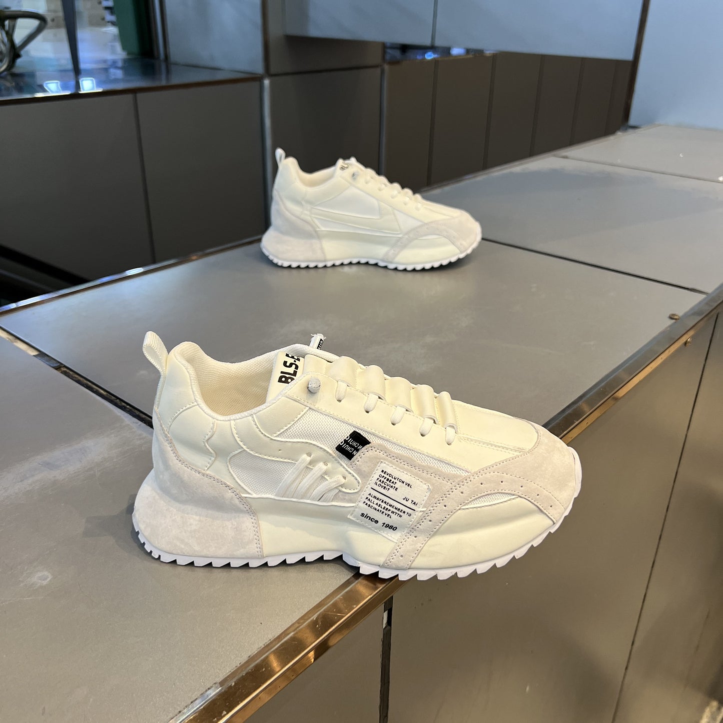 Men's Autumn Fashion Style Thick Bottom Light Casual Shoes