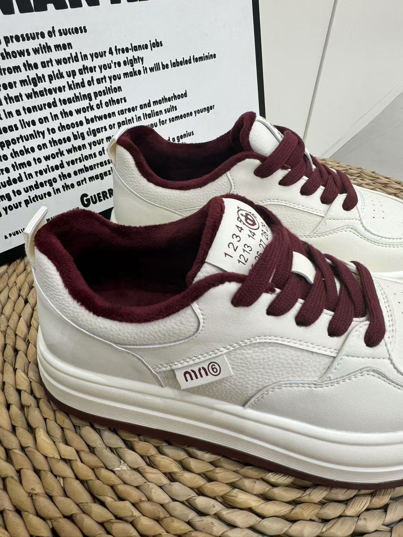Women's Super Light Soft Bottom White Autumn Casual Shoes