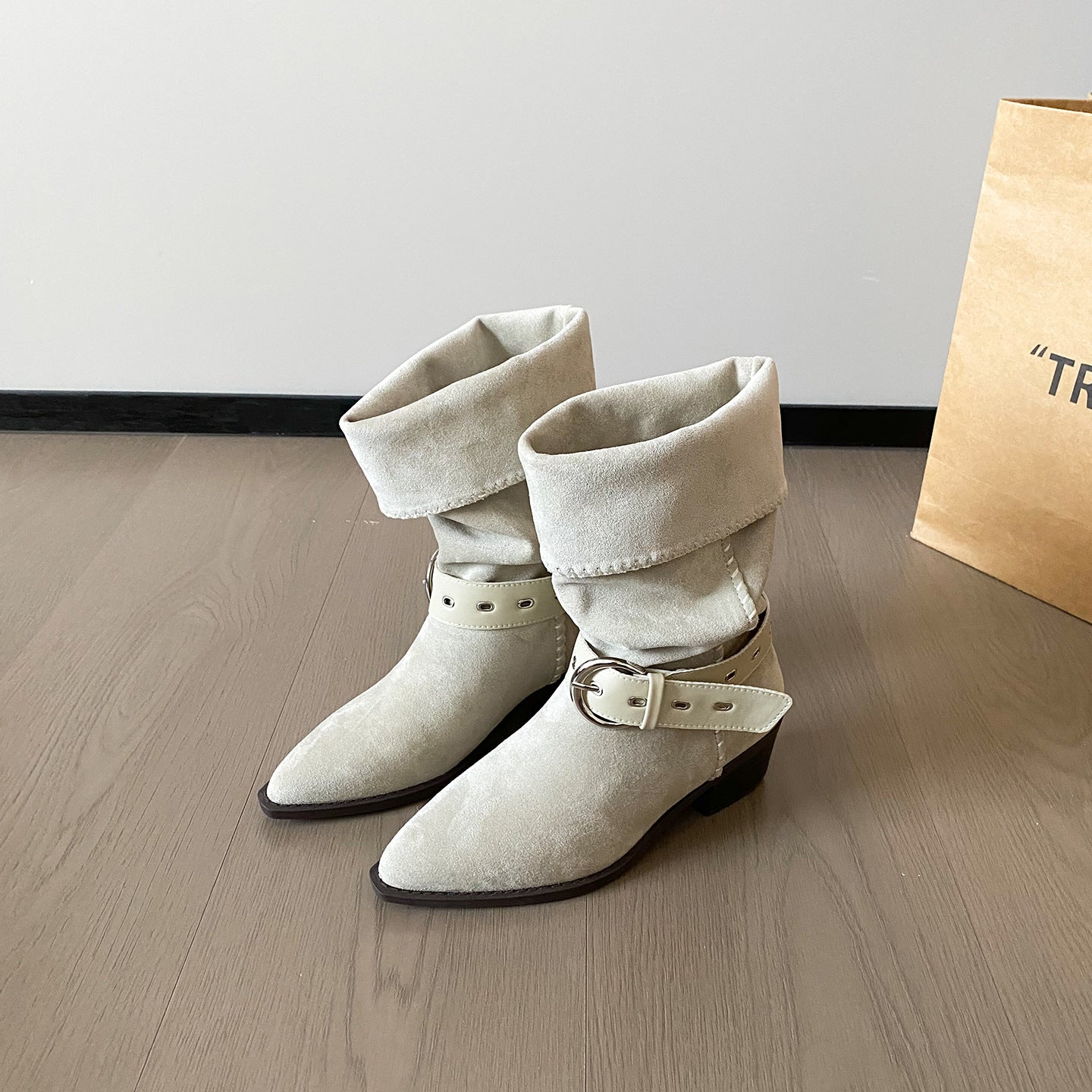 Autumn Belt Buckle Knight Short Mid Boots