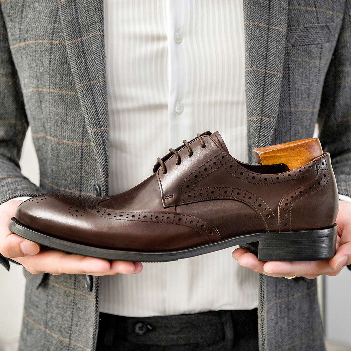Men's Brogue Business British Carved Wedding Leather Shoes