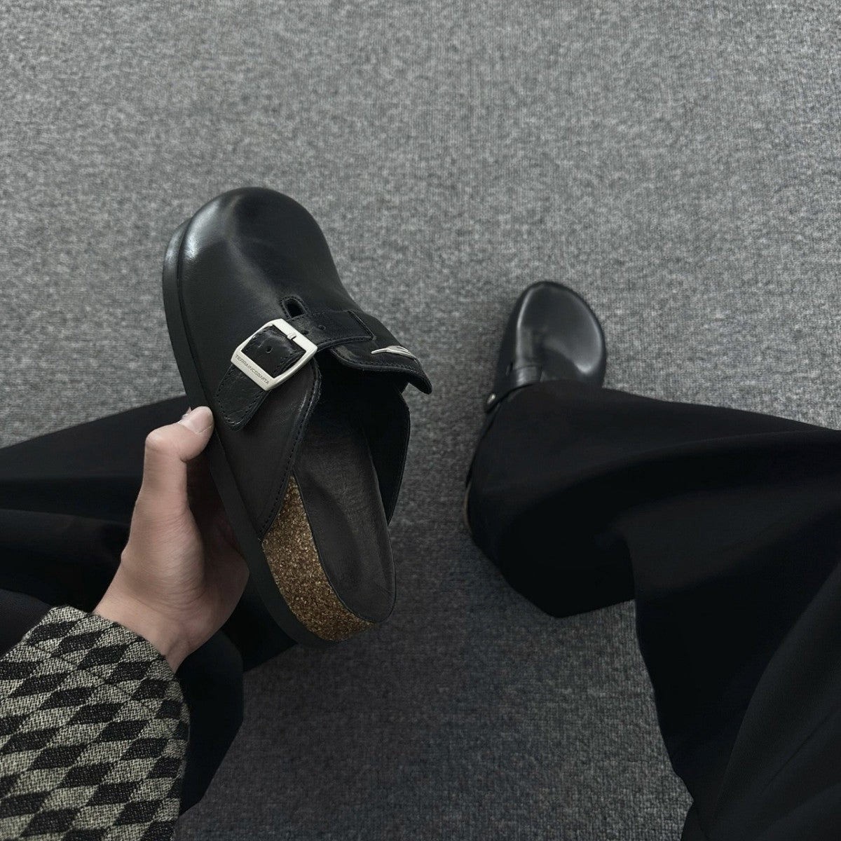 Retro Black Outer Wear Thick Bottom Comfortable Walking Slippers