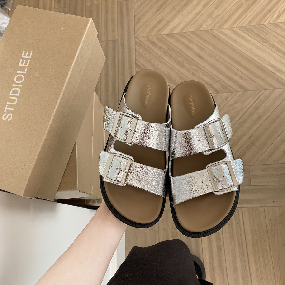 Women's Pair Of Comfortable Lazy Double Buckle With Slippers