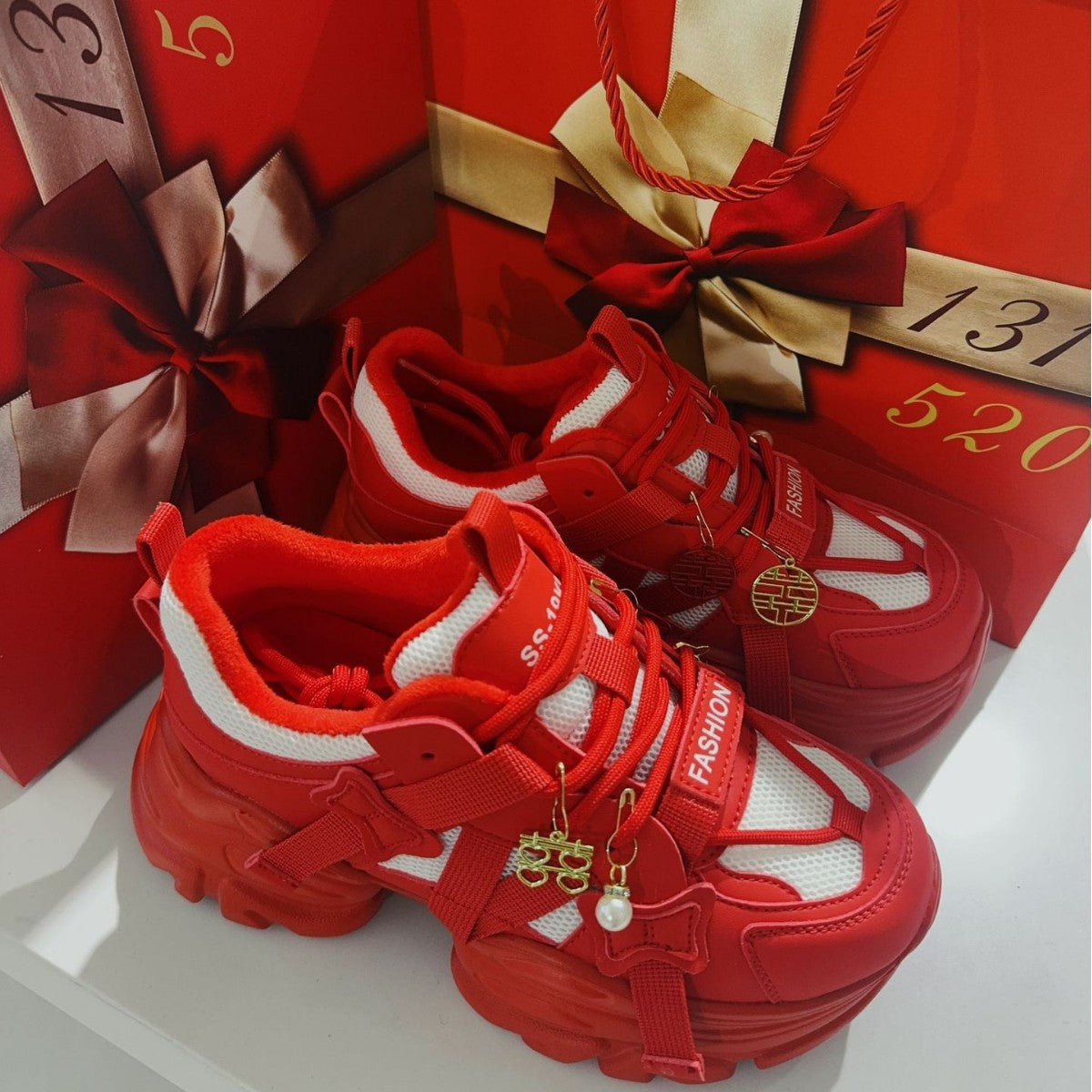 Women's Clunky Small Versatile Thick Bottom Red Sports Leisure Sneakers