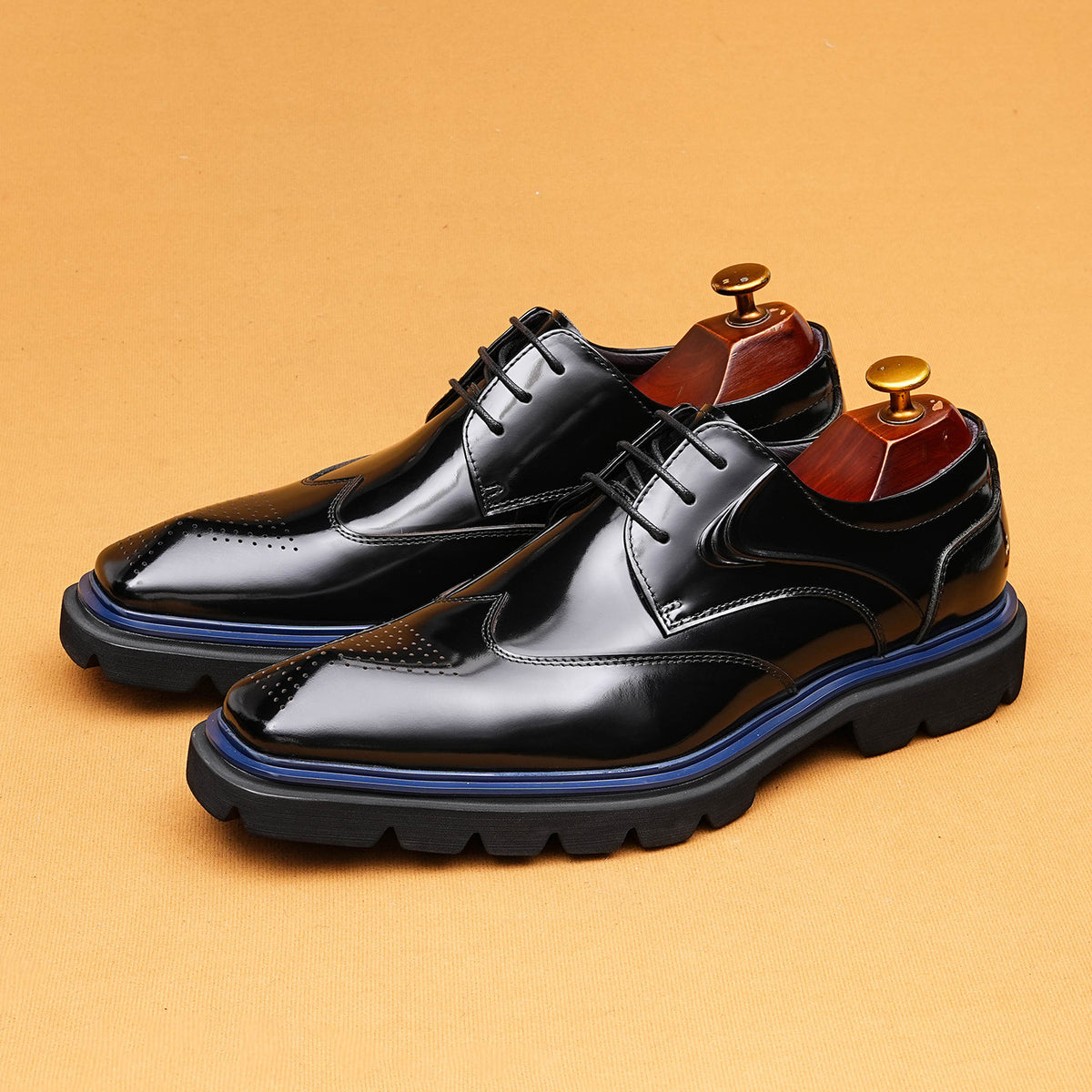 Men's Formal Wear Brogue British Style Lace Red Blue Edge Platform Men's Business Leather Shoes