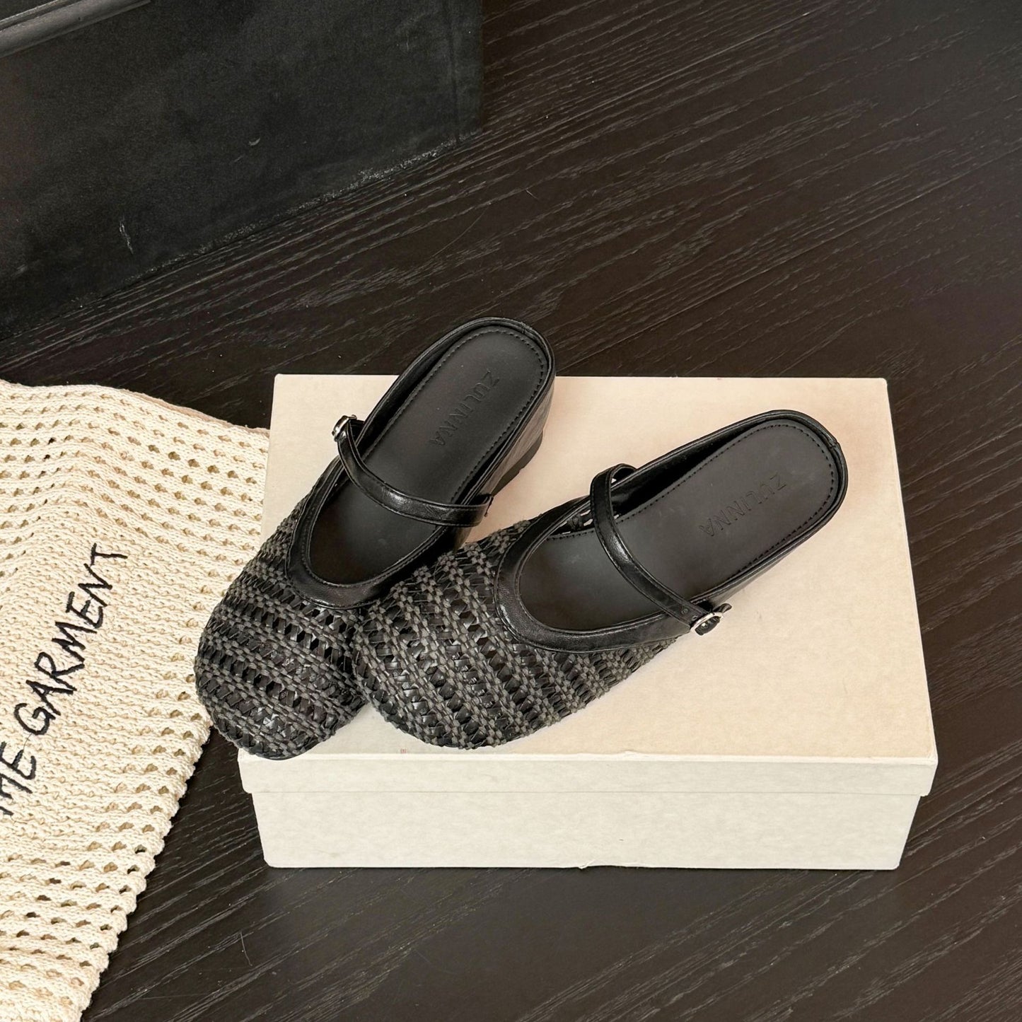 Women's Insole Simple French Hollow Woven Outer Wear Breathable Slippers
