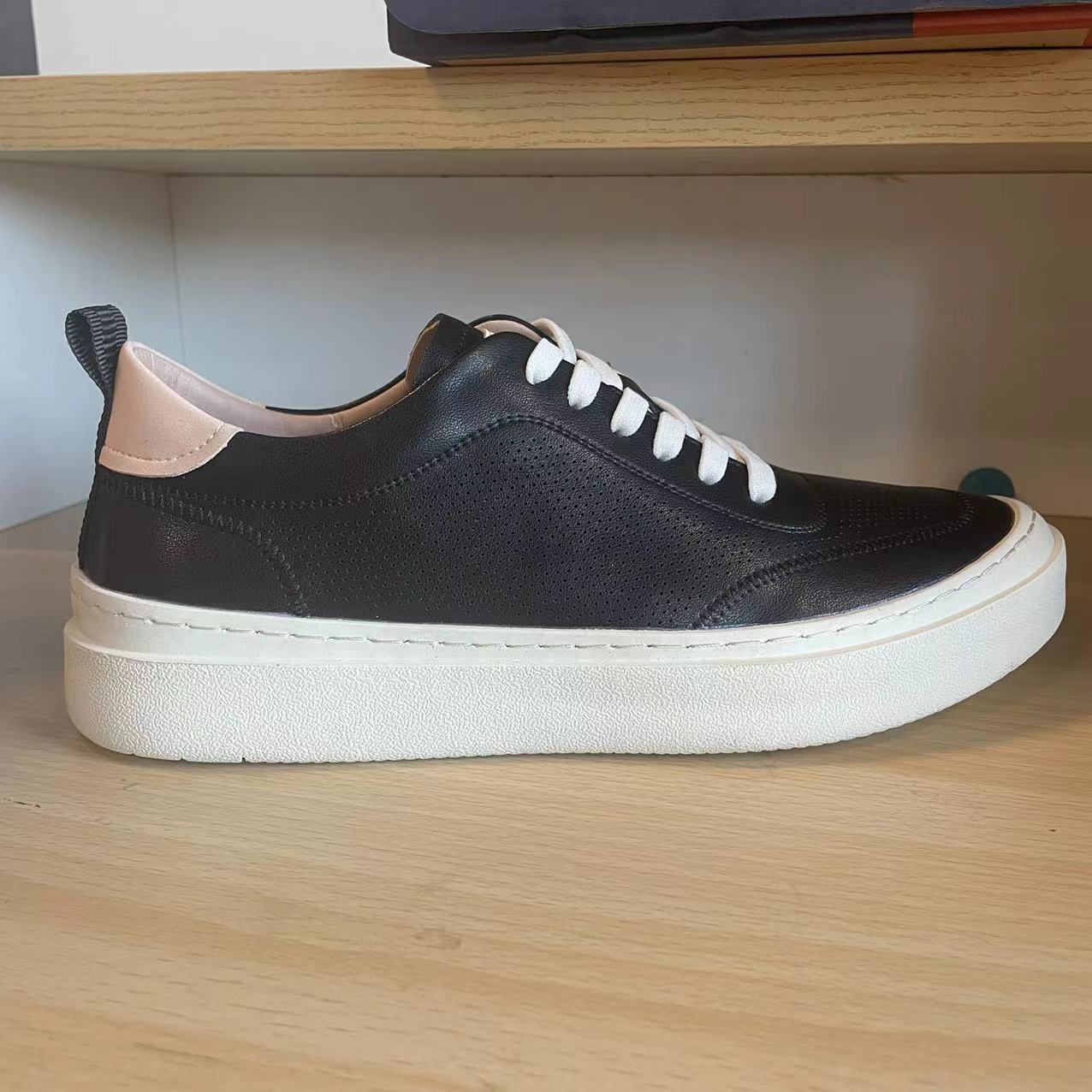 Men's Autumn Black Trend Breathable Soft Sole Casual Shoes
