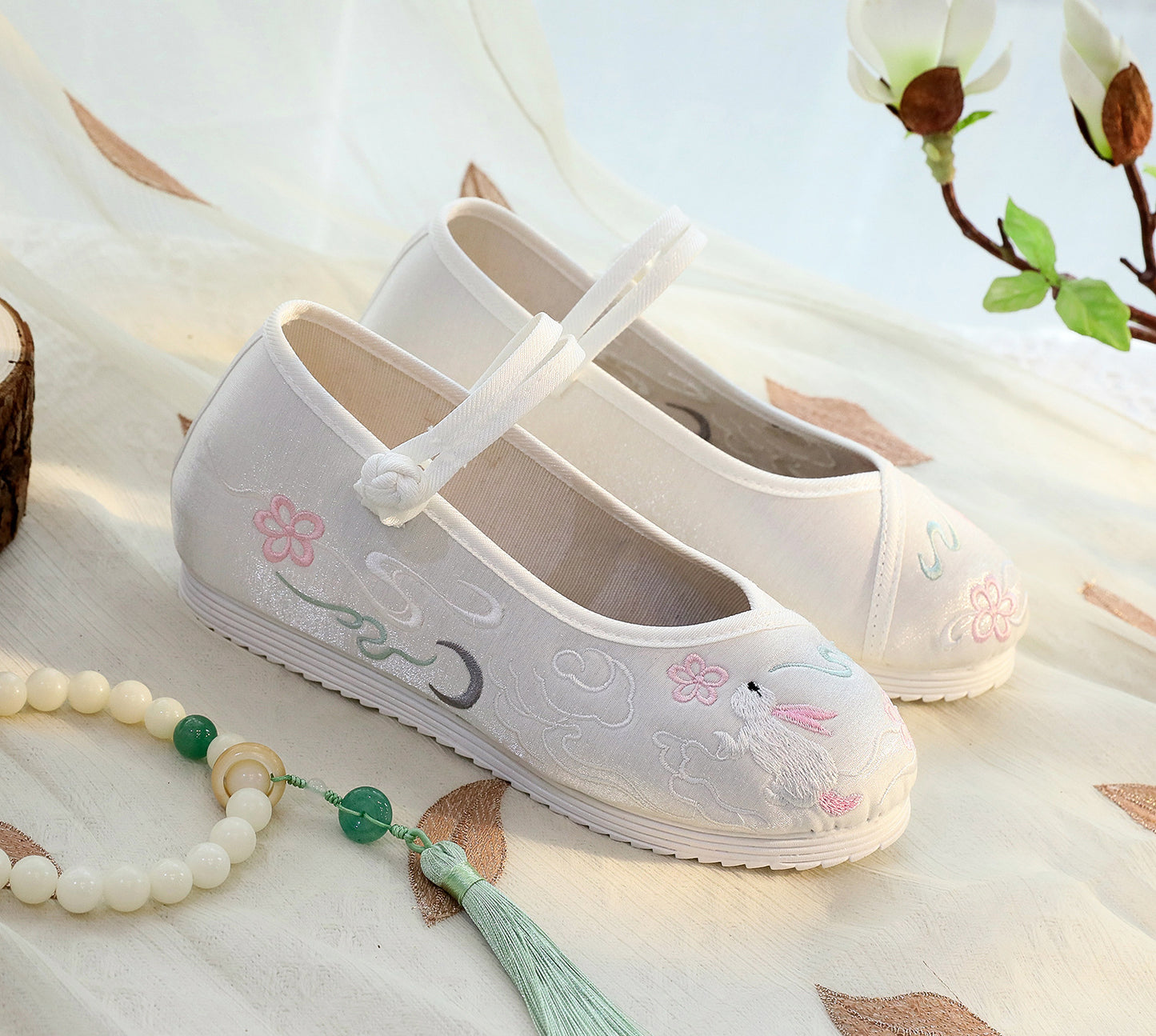 Female Han Costume With Cheongsam Embroidered Soft Casual Shoes