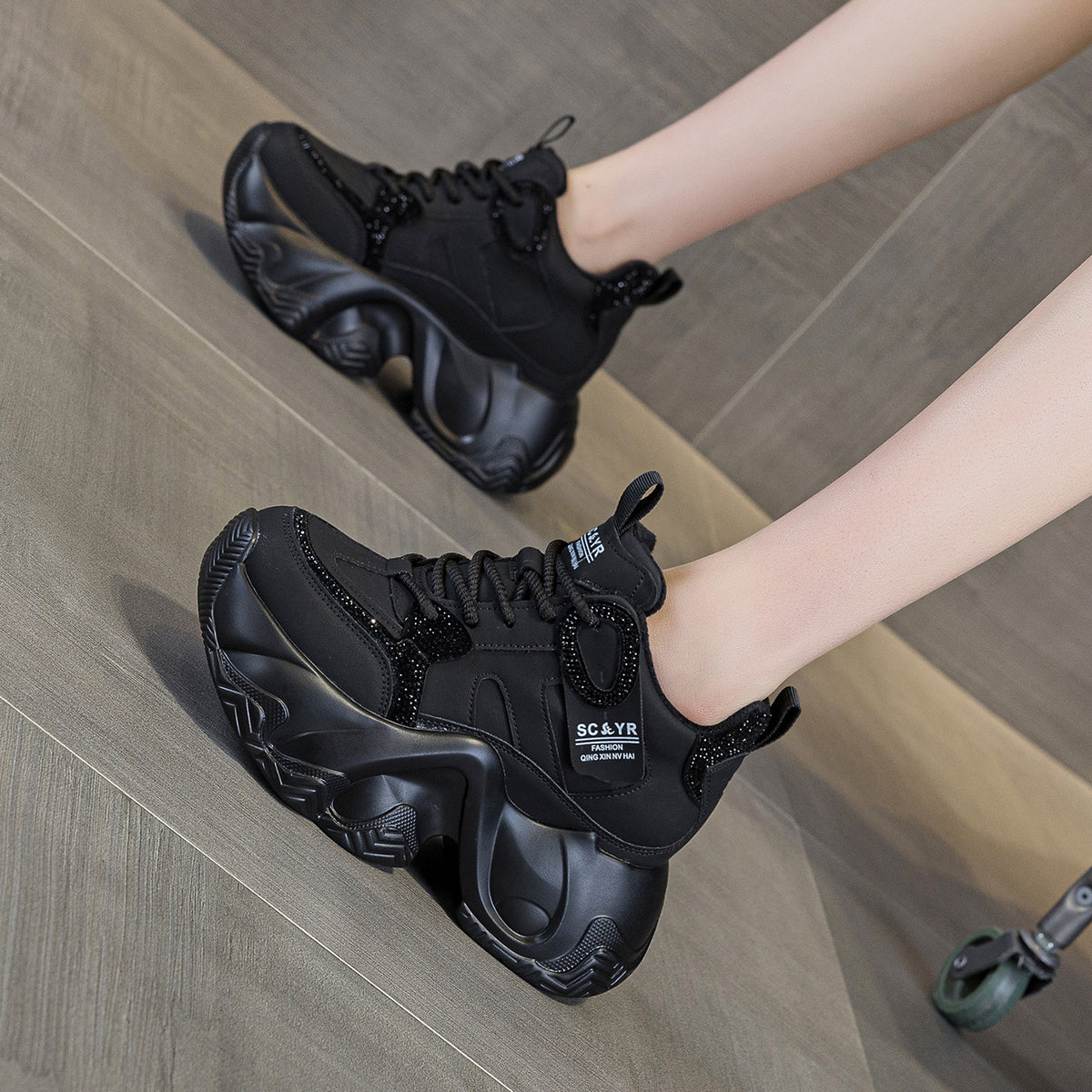 Women's Dad Autumn Thick Bottom Height Increasing Insole Fashion Men's Shoes
