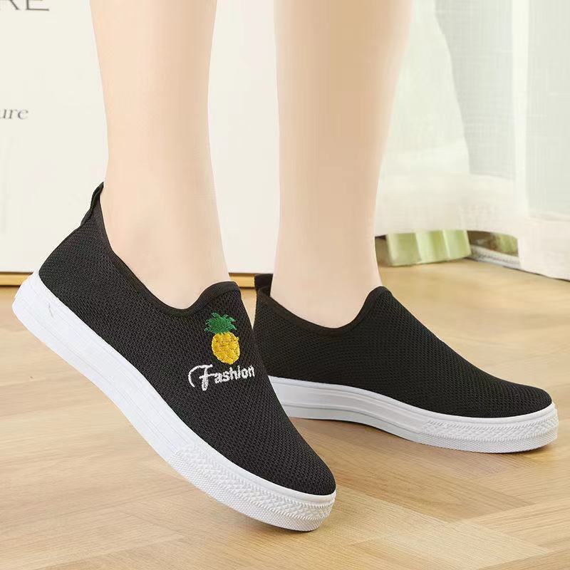 Women's Mesh Korean Style Slip-on Breathable Soft Casual Shoes