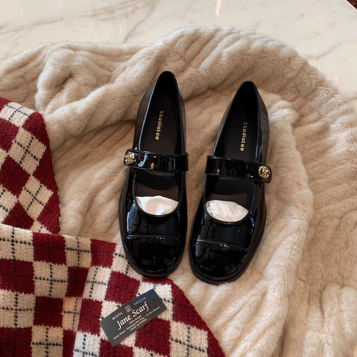 Su Li Female Round Head Word Women's Shoes