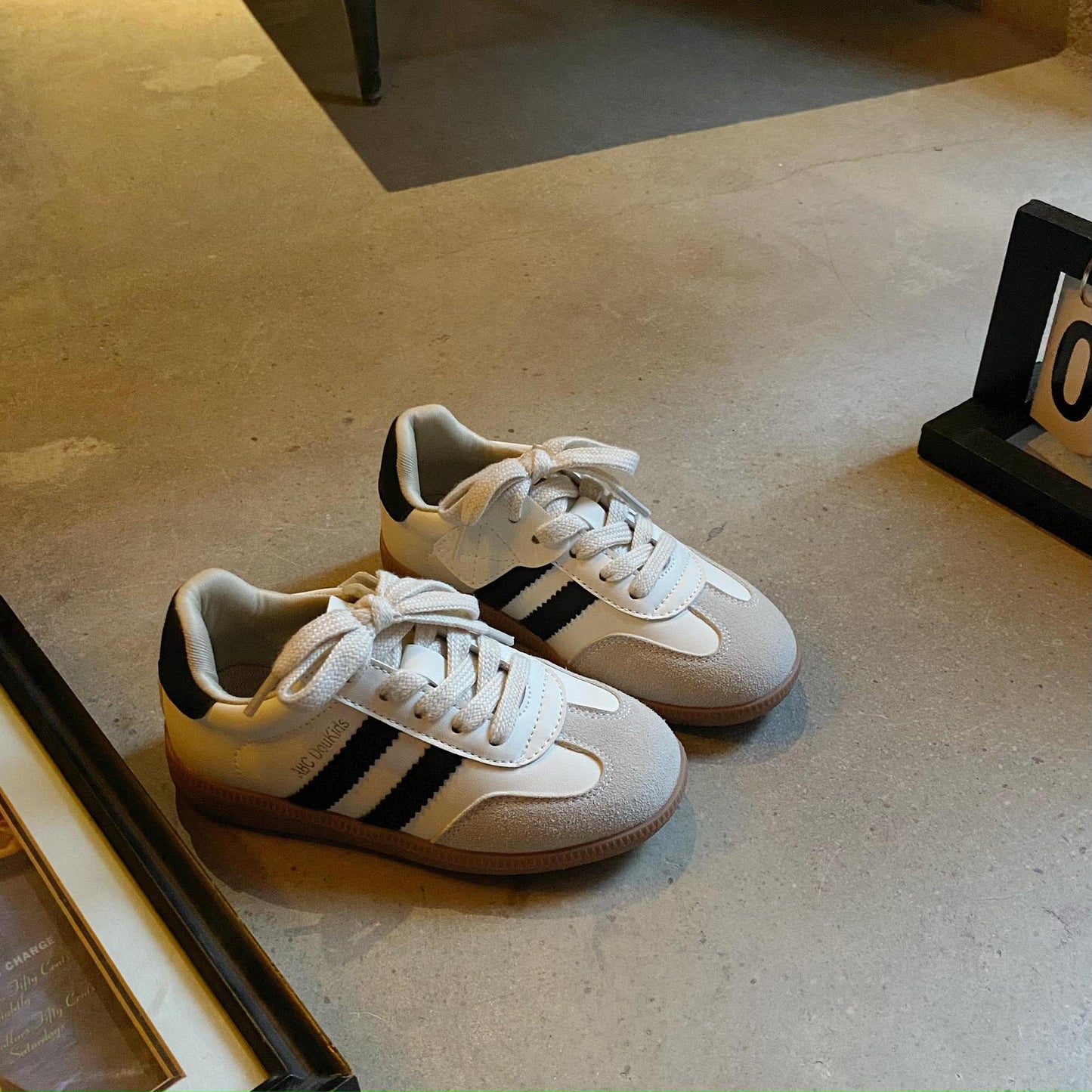 Women's & Men's Four Genuine Training Middle Big Kid's Sneakers