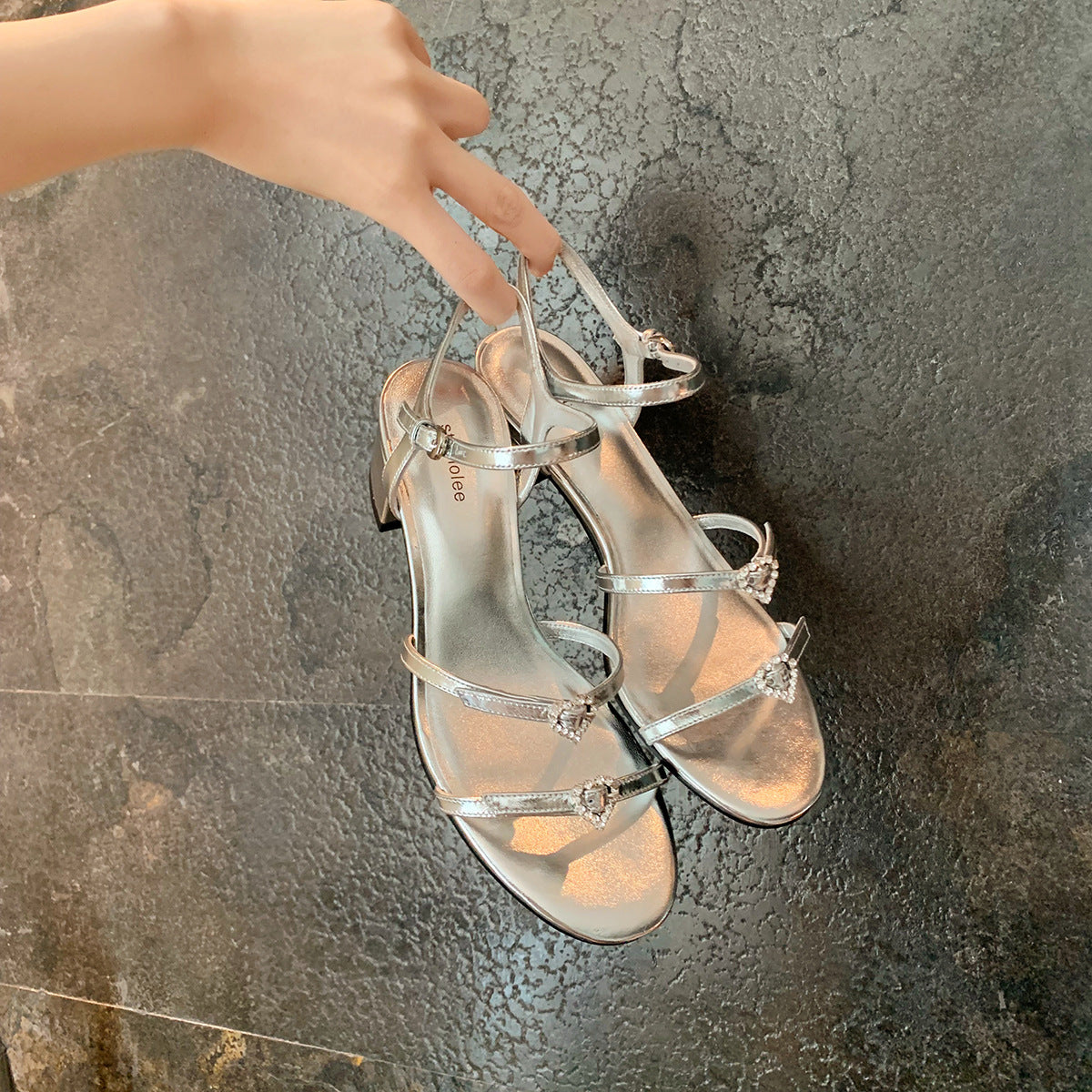 Women's Heart-shaped Drill Buckle Thick Flat For Sandals