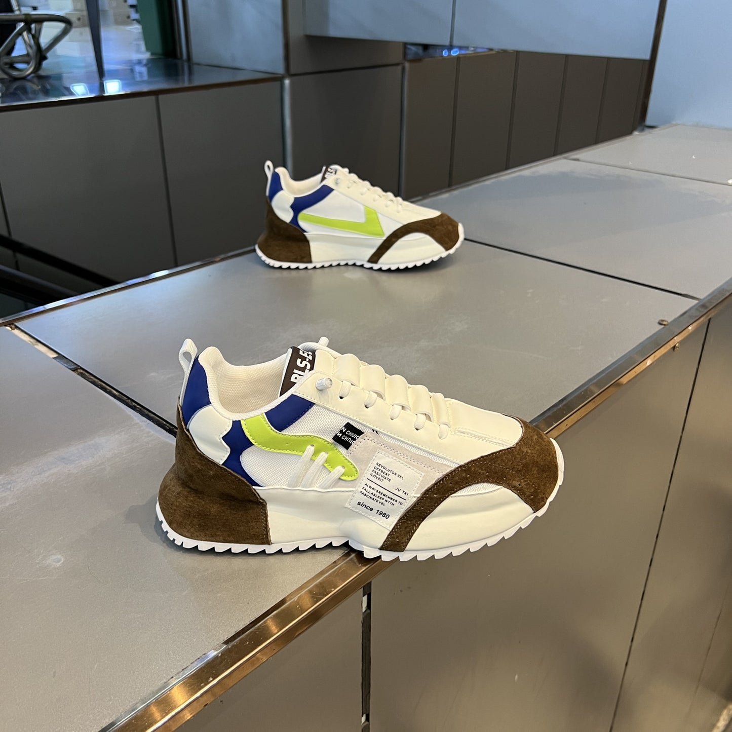 Men's Autumn Fashion Style Thick Bottom Light Casual Shoes