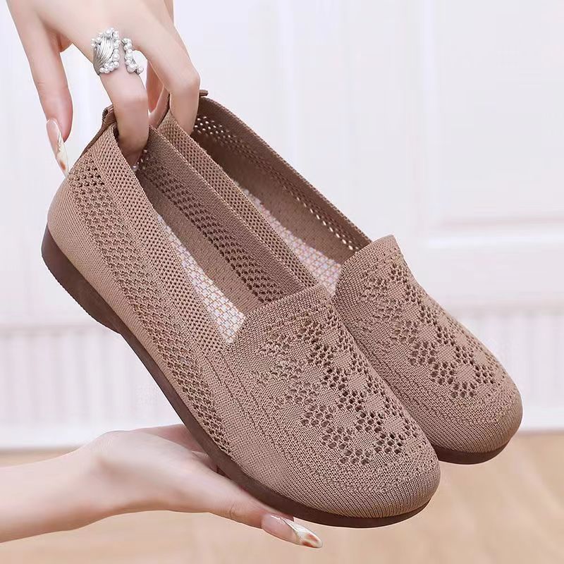 Feet Super Soft Lightweight Grandma Low Top Fly Woven Casual Shoes