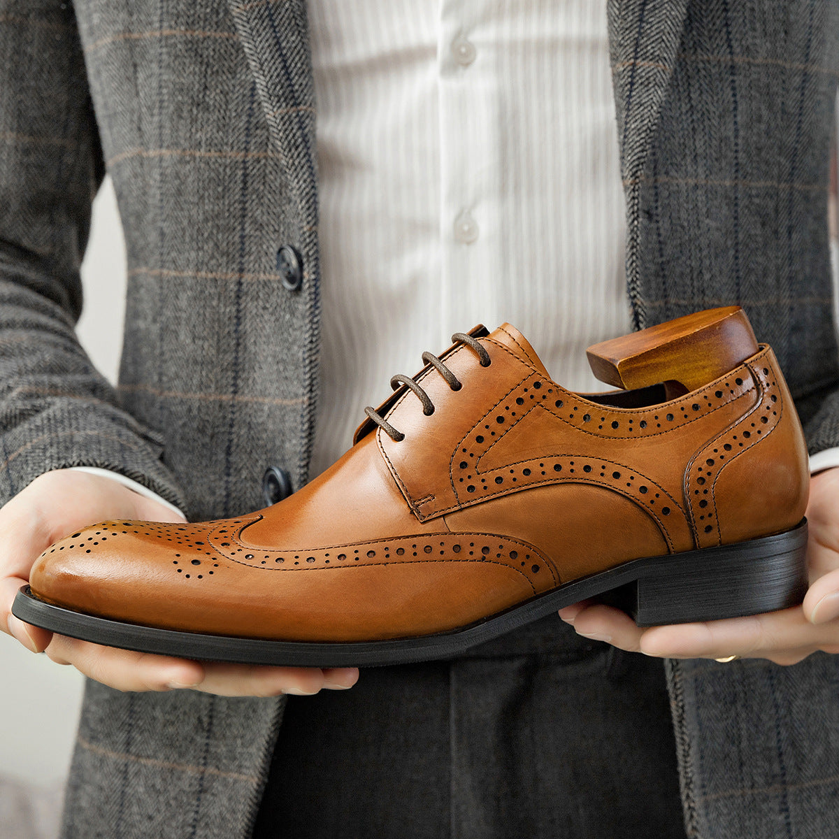 Men's Brogue Business British Carved Wedding Leather Shoes