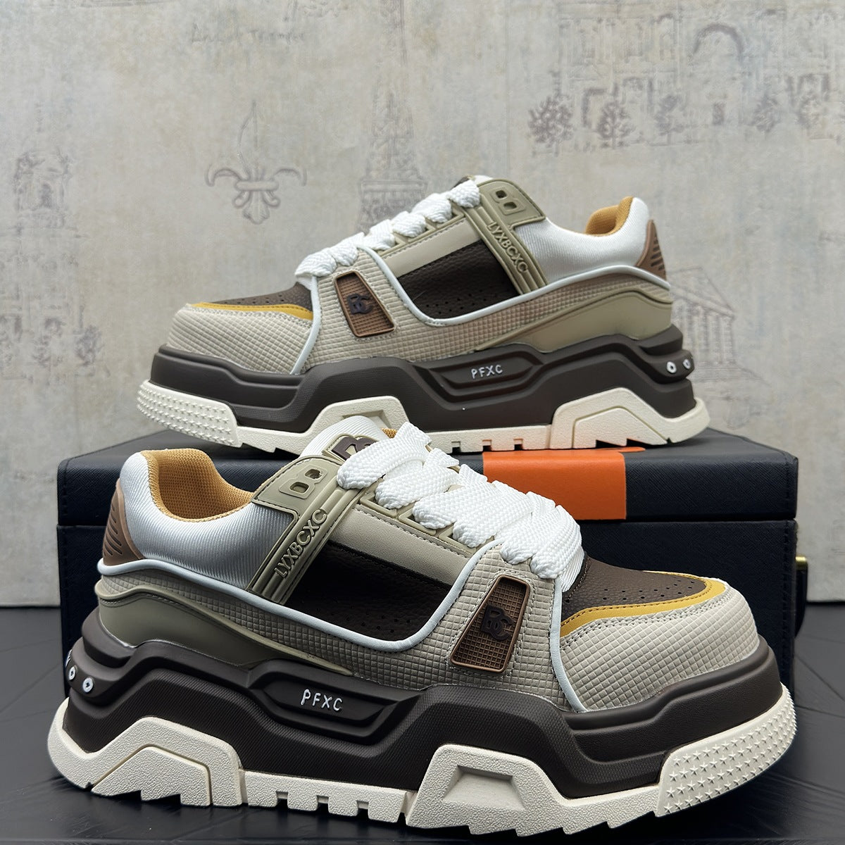 Men's Thick Bottom Inner Height Increasing Board Super Popular Bread Men's Casual Leather Shoes