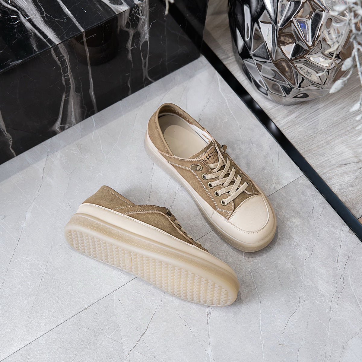 Women's Double Packaging Vintage Cowhide Beef Tendon Soft Casual Shoes