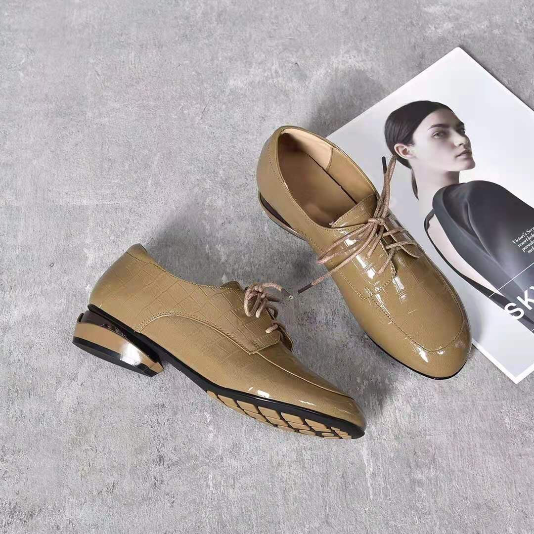 Women's Spring Retro Round Toe Pumps Thick With British Women's Casual Shoes