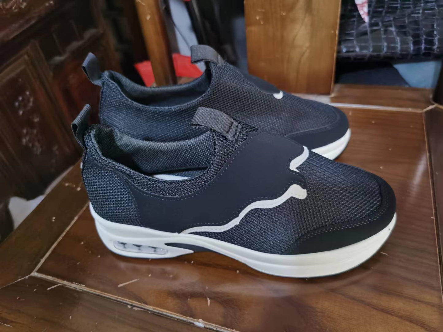 Women's Mesh Air Cushion Thick Bottom Plus Casual Shoes