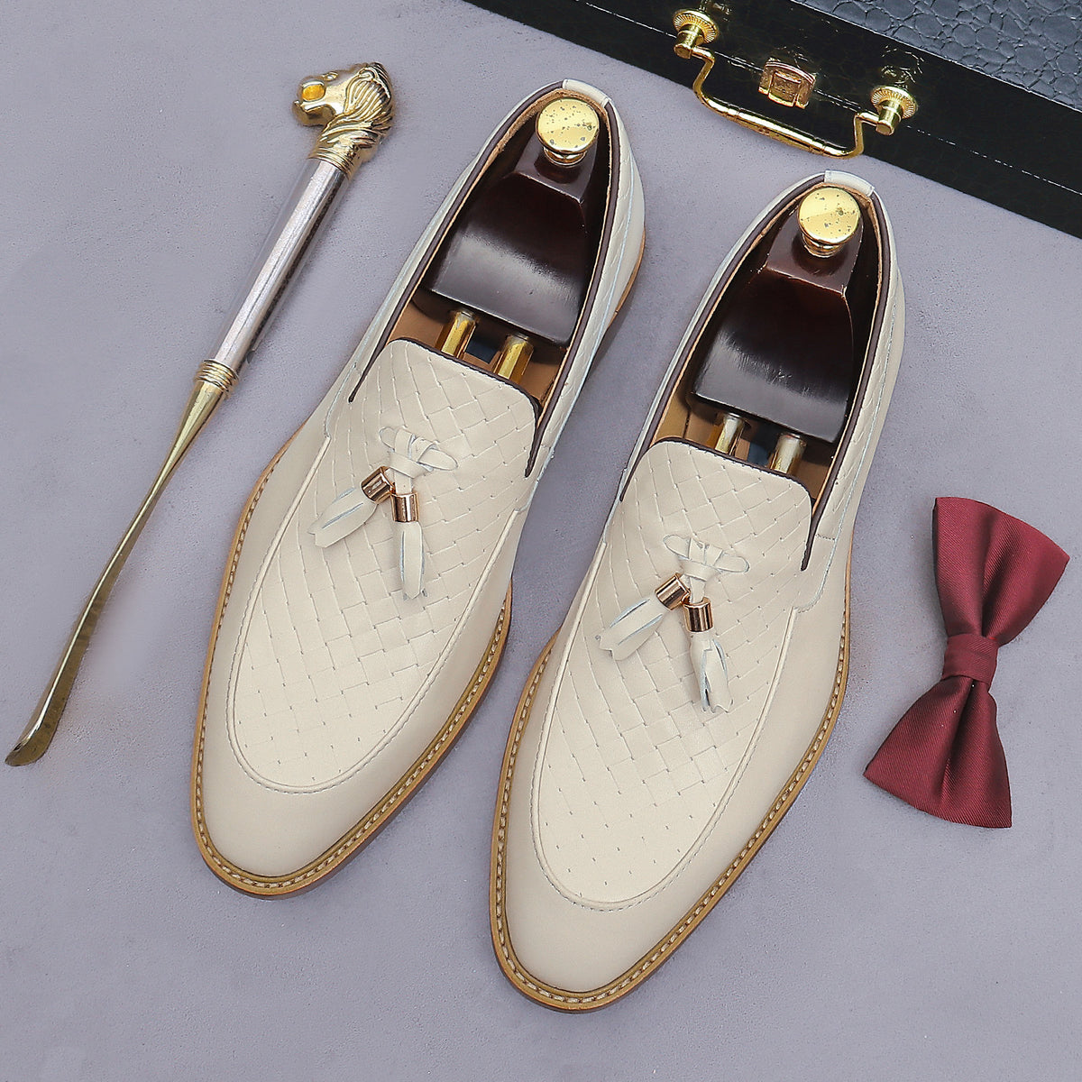 Men's British Vintage Weave Cowhide Small Tassel Business Men's Shoes