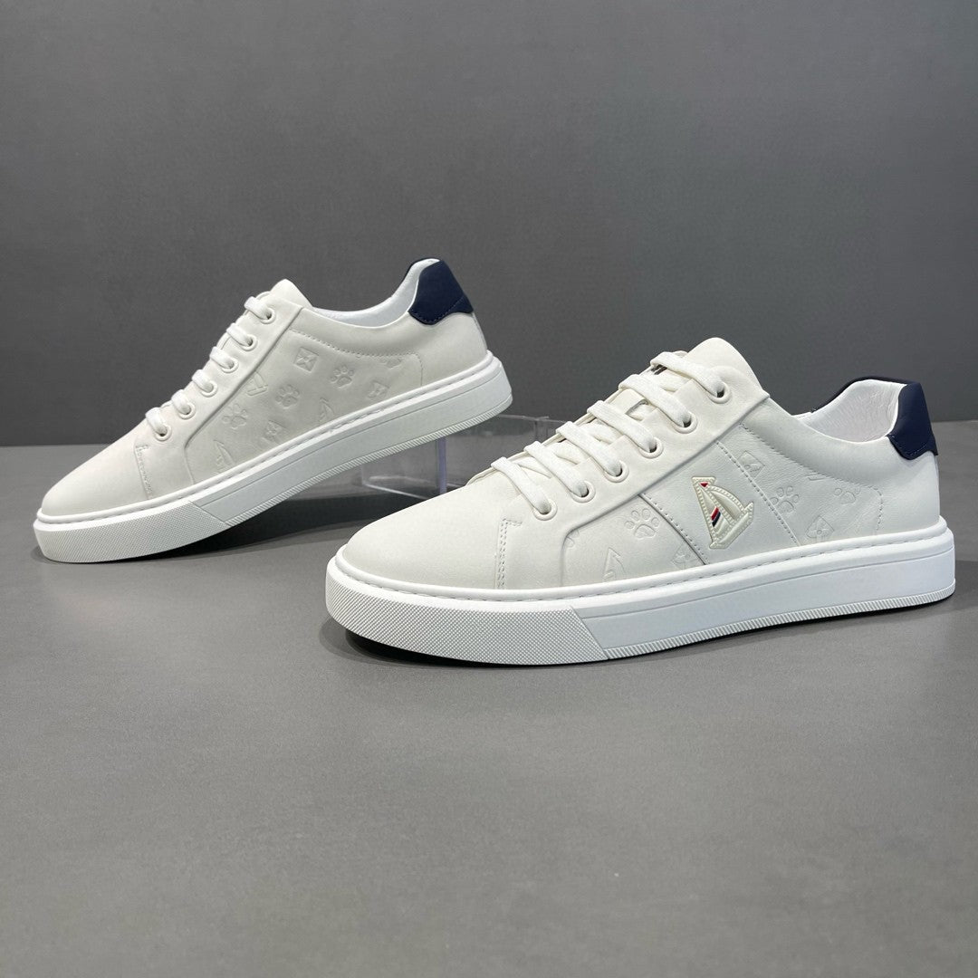 Men's Trendy Light Luxury Slip-on Lazy Men's Board Shoes