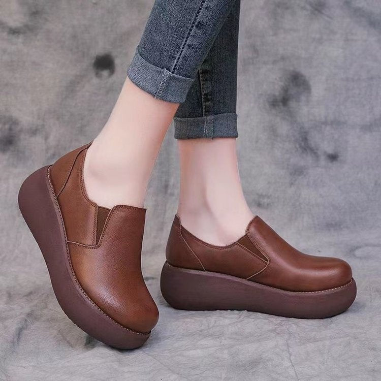 Solid Color Deep Mouth Round Toe Slip-on Casual Shoes