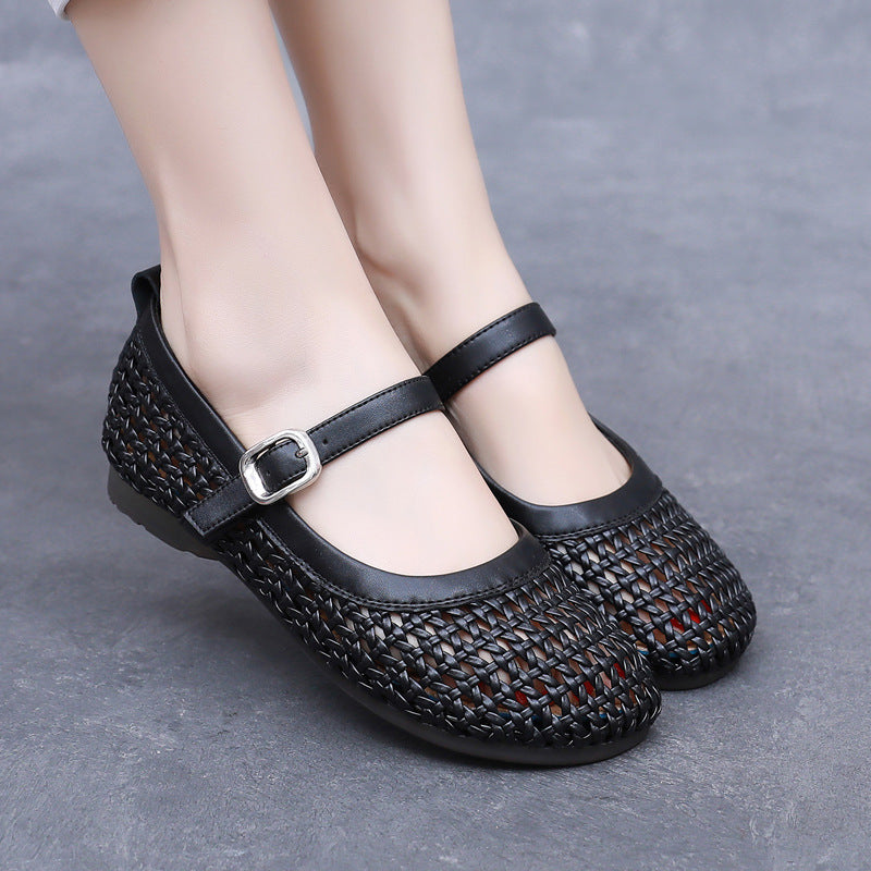 Women's Weaving Hollow Buckle Roman Round Toe Soft Soled Women's Shoes