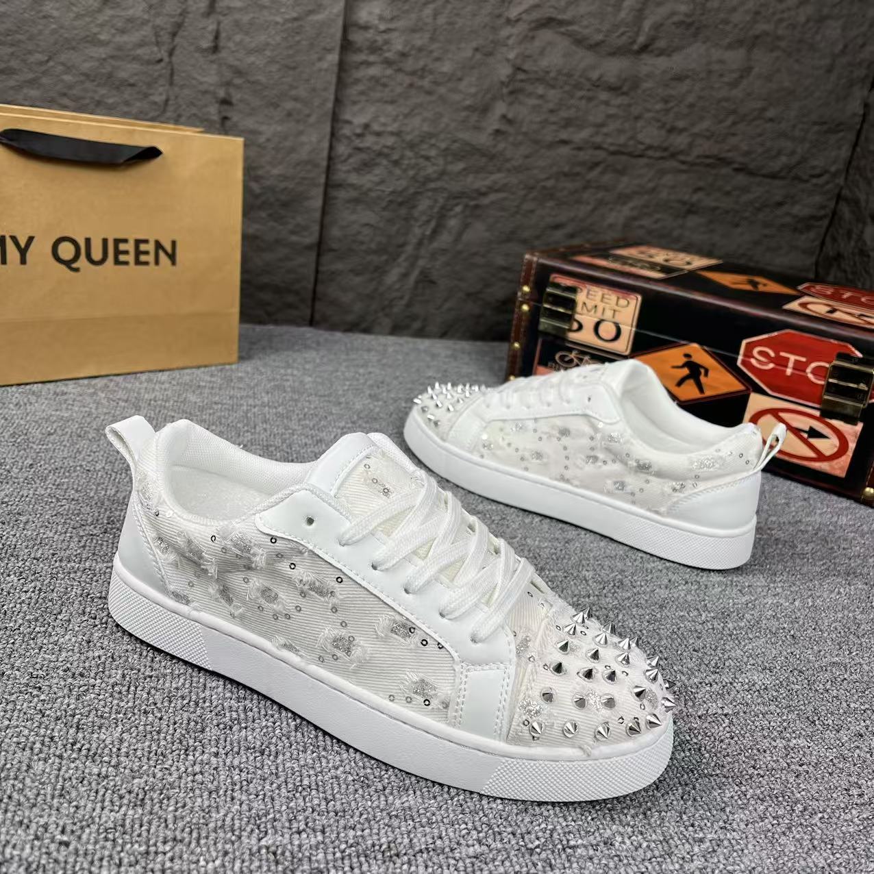 Men's Sole Rivet Sequins Soft Bottom Comfortable Sneakers