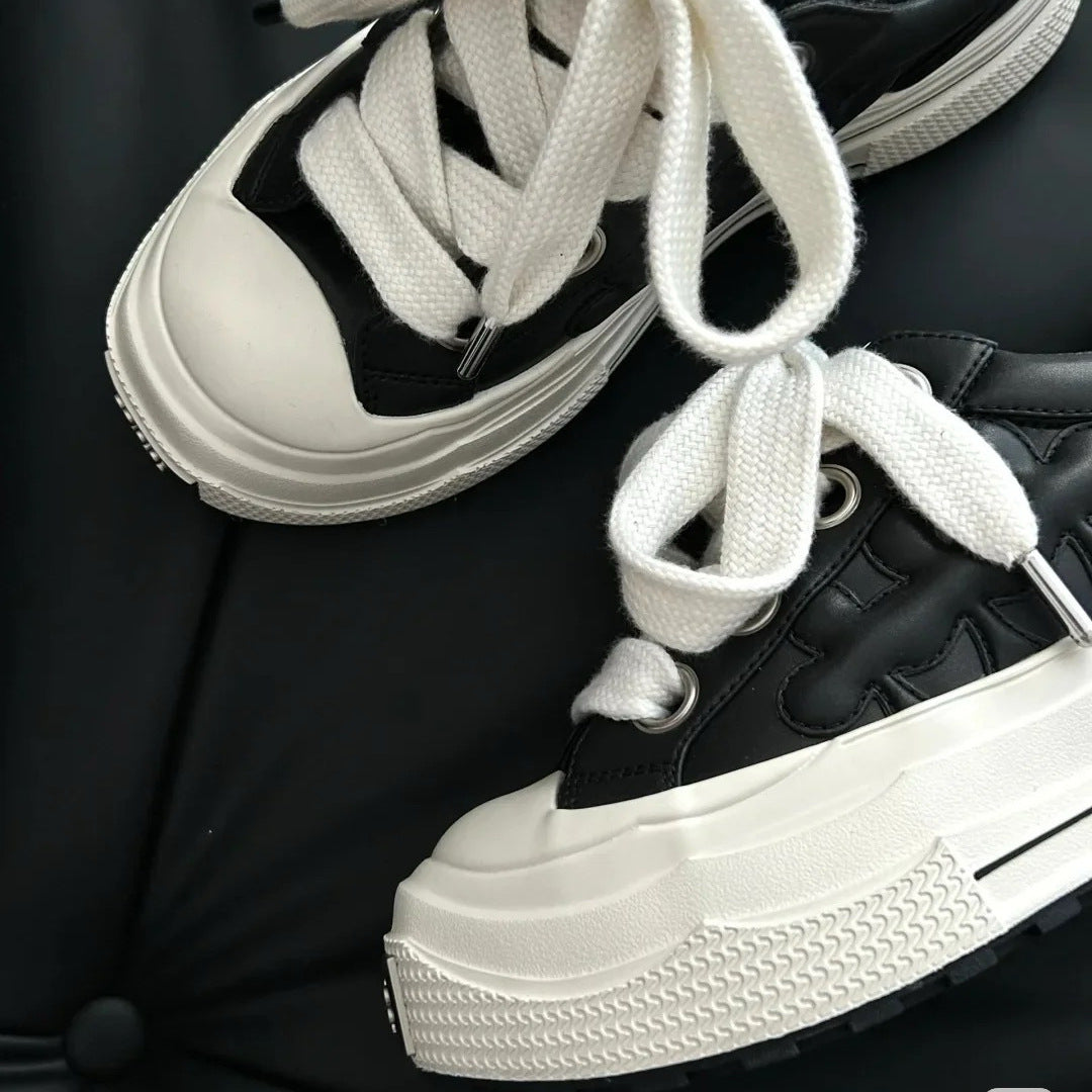 Women's Plum Blossom Retro Platform Height Increasing Sneakers