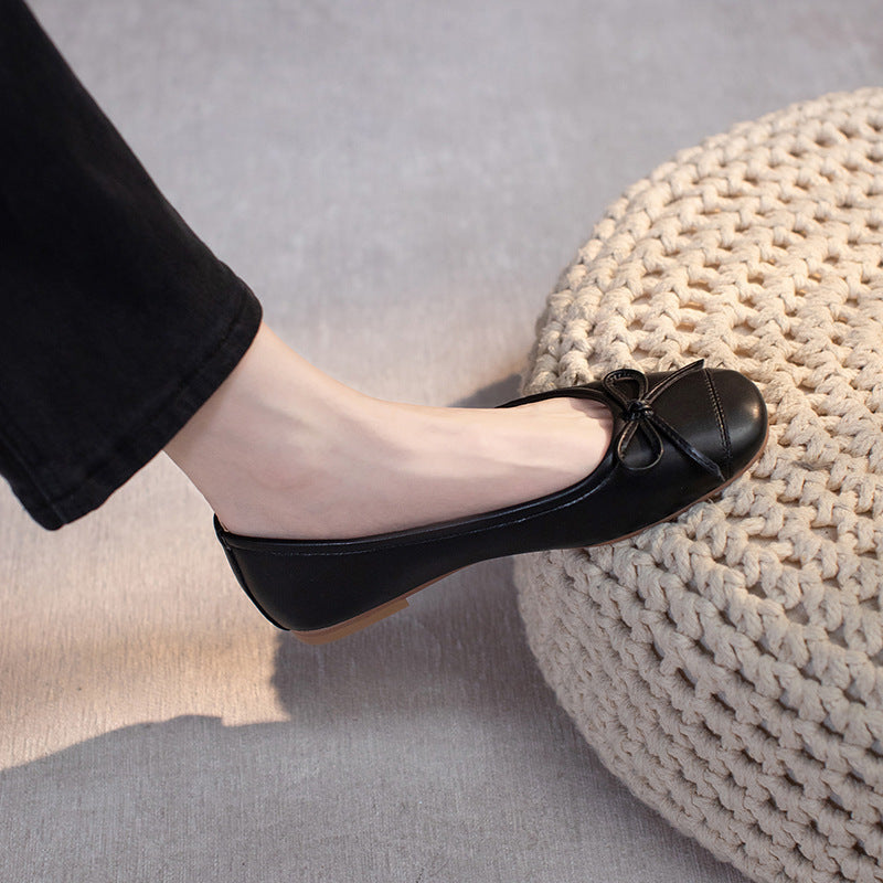 Women's Calfskin Flat Round Toe Bowknot Shallow Casual Shoes