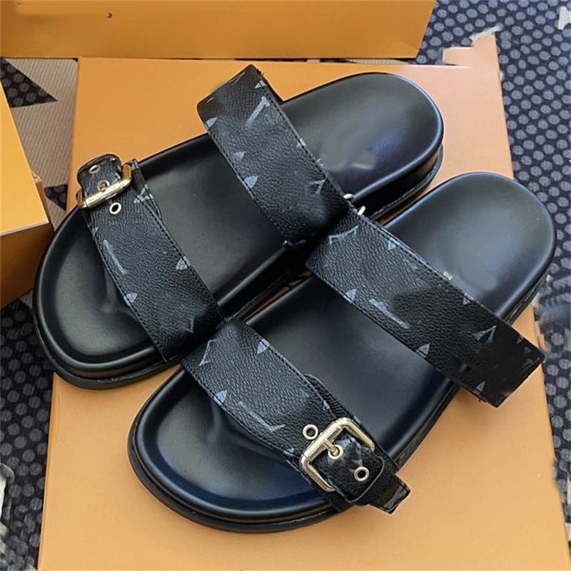Women's Version Beach Outer Wear Flat Metal Buckle Slippers