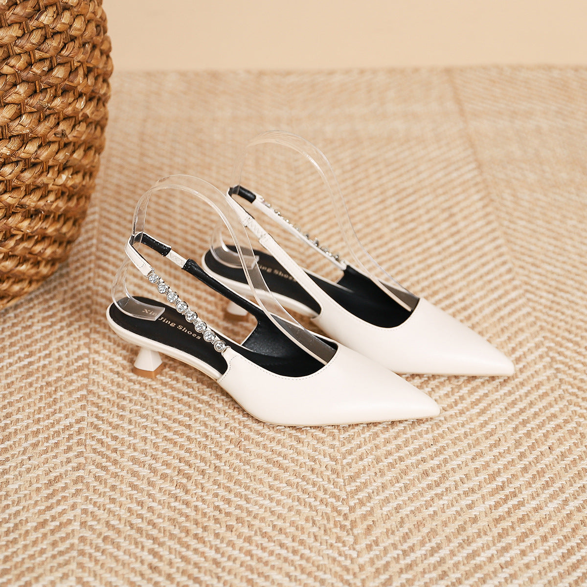 Women's Classic Style Pointed Toe Chain Strap Hollow Low-cut Women's Fashion Shoes