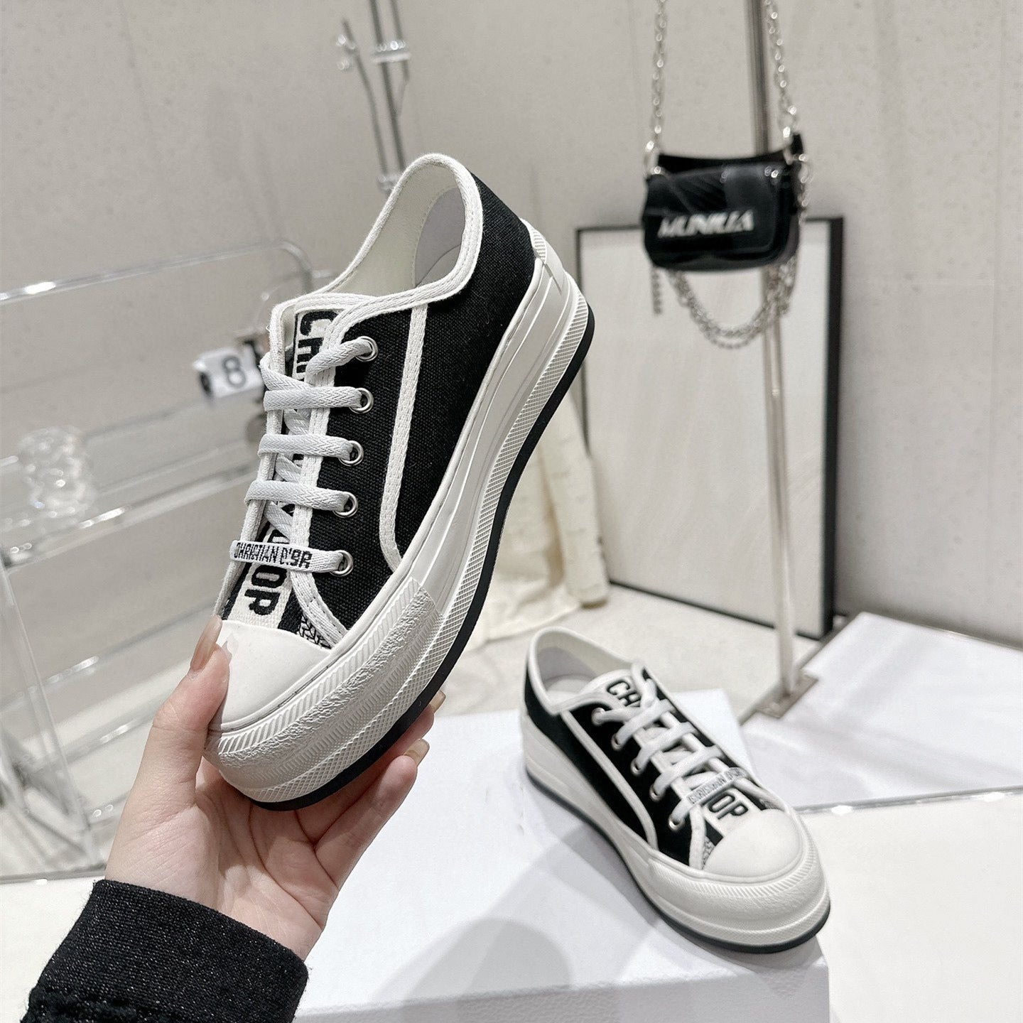 Women's Home Platform Embroidered Letters Presbyopic Pumps Canvas Shoes