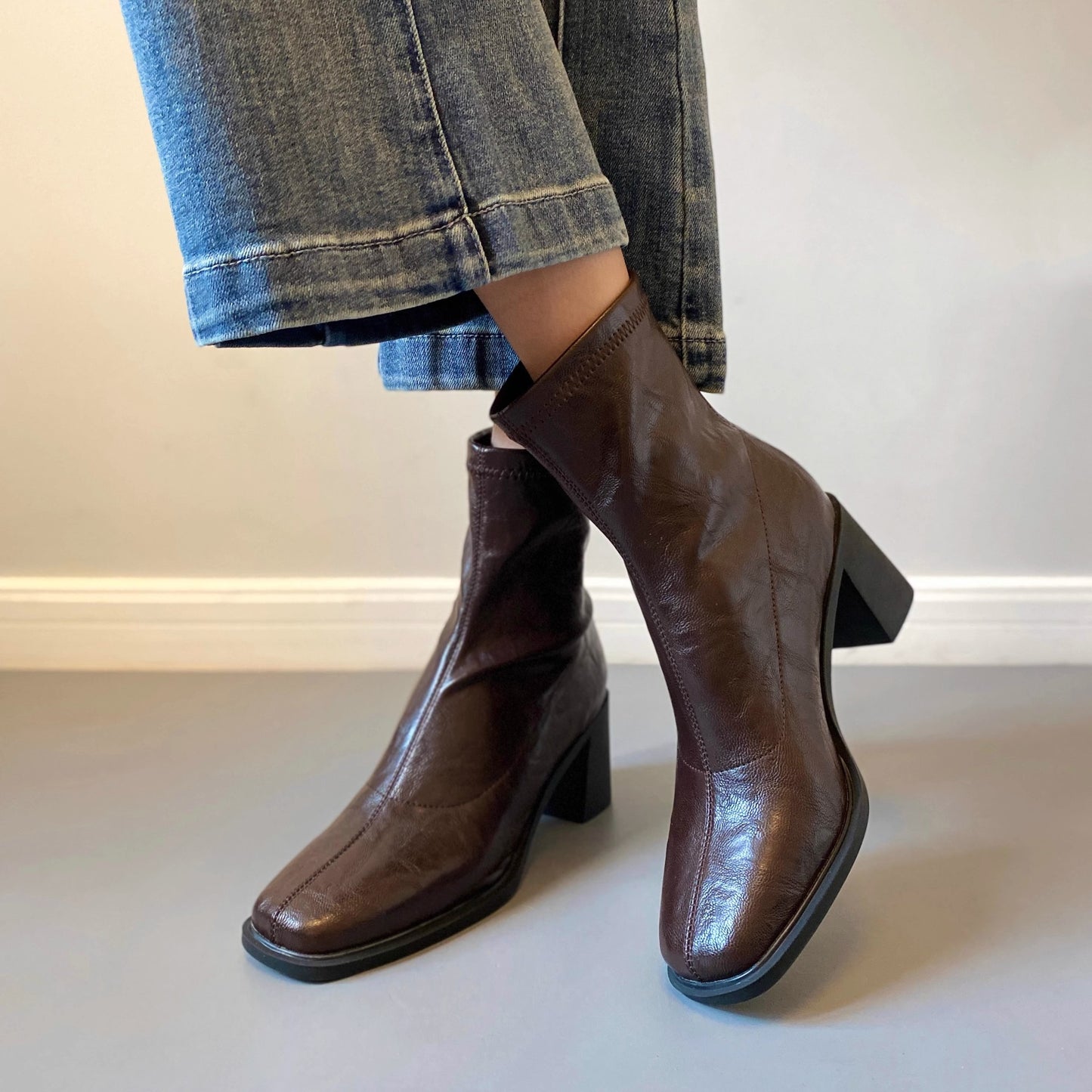 Mute Bottom Ankle Commuter High Stretch Boots