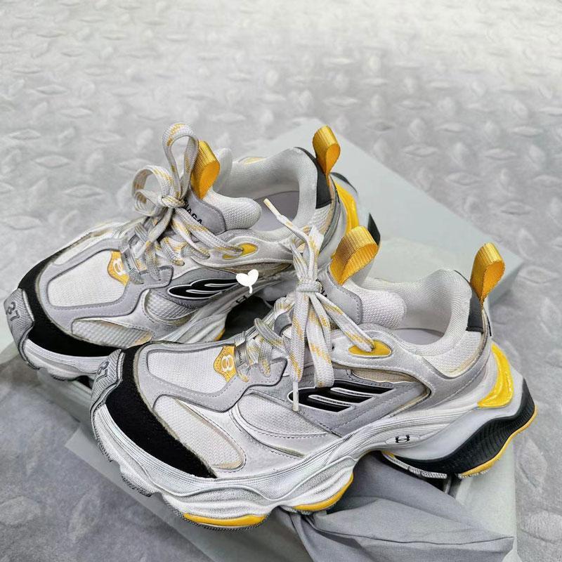 Women's & Men's Trendy Thick Bottom Height Increasing Sports Sneakers